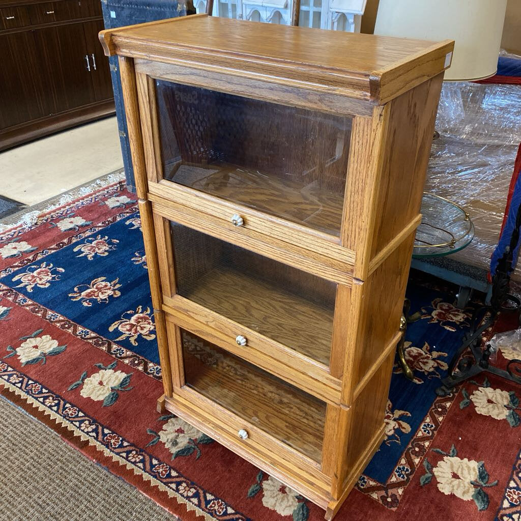 Oak Barrister Bookcase w/ Enamel Knobs 25.5x45.4x13"