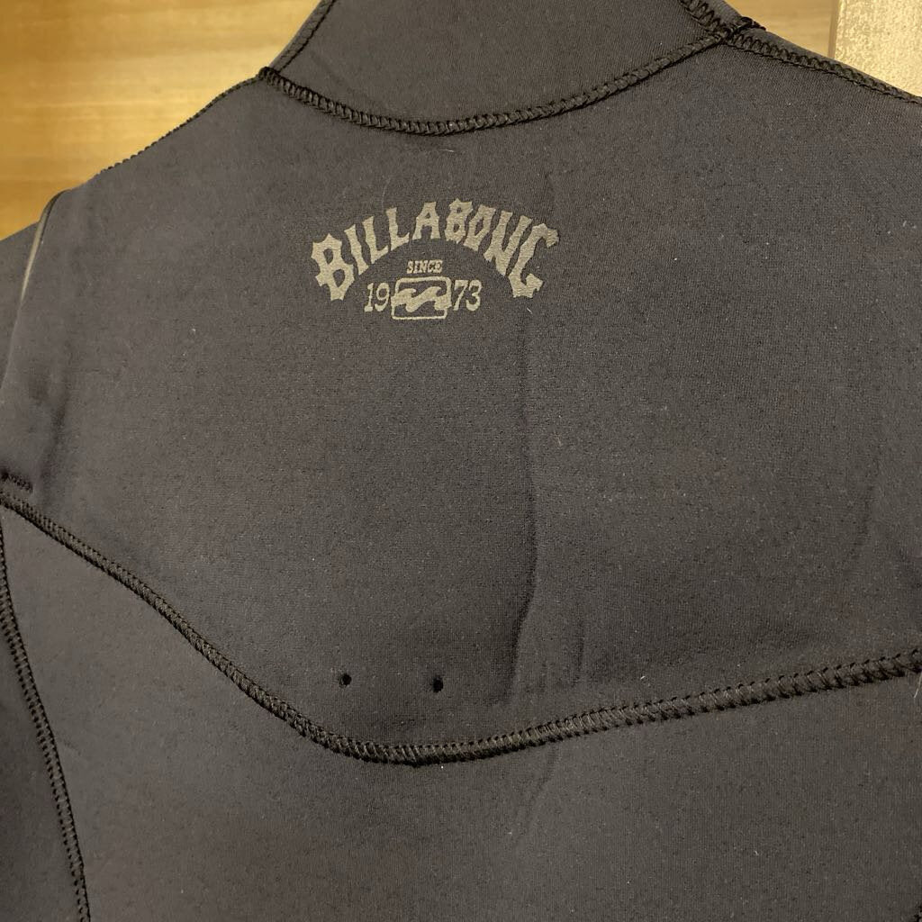 NEW Billabong Salty Dayz Surf Capsule Wetsuit Size 6