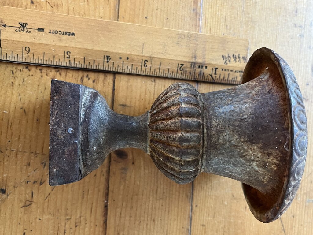 Antique Iron Mini Urn 5¨