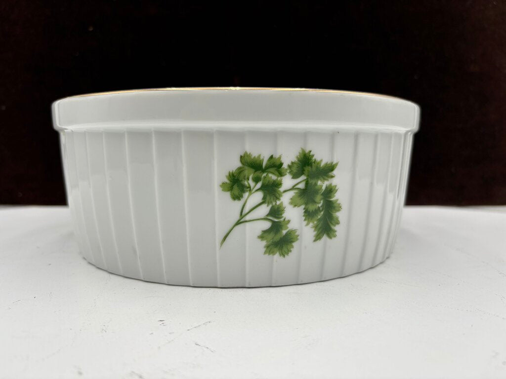 Andrea by Sadek Gold Trim Parsley Motif Souffle' Dish