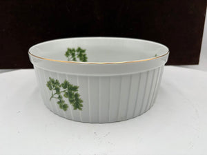 Andrea by Sadek Gold Trim Parsley Motif Souffle' Dish