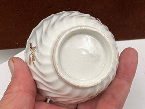 Late 18th C. Flight Worcester Blue Gilt Thistle Twist Ribbed Tea bowl