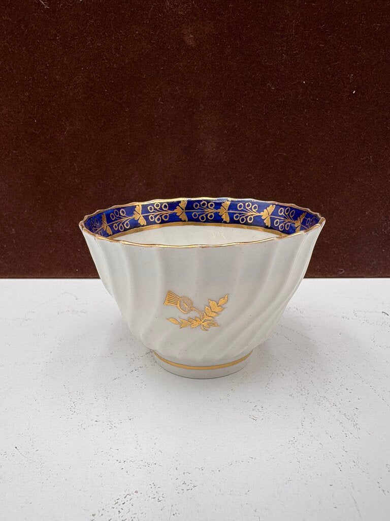 Late 18th C. Flight Worcester Blue Gilt Thistle Twist Ribbed Tea bowl