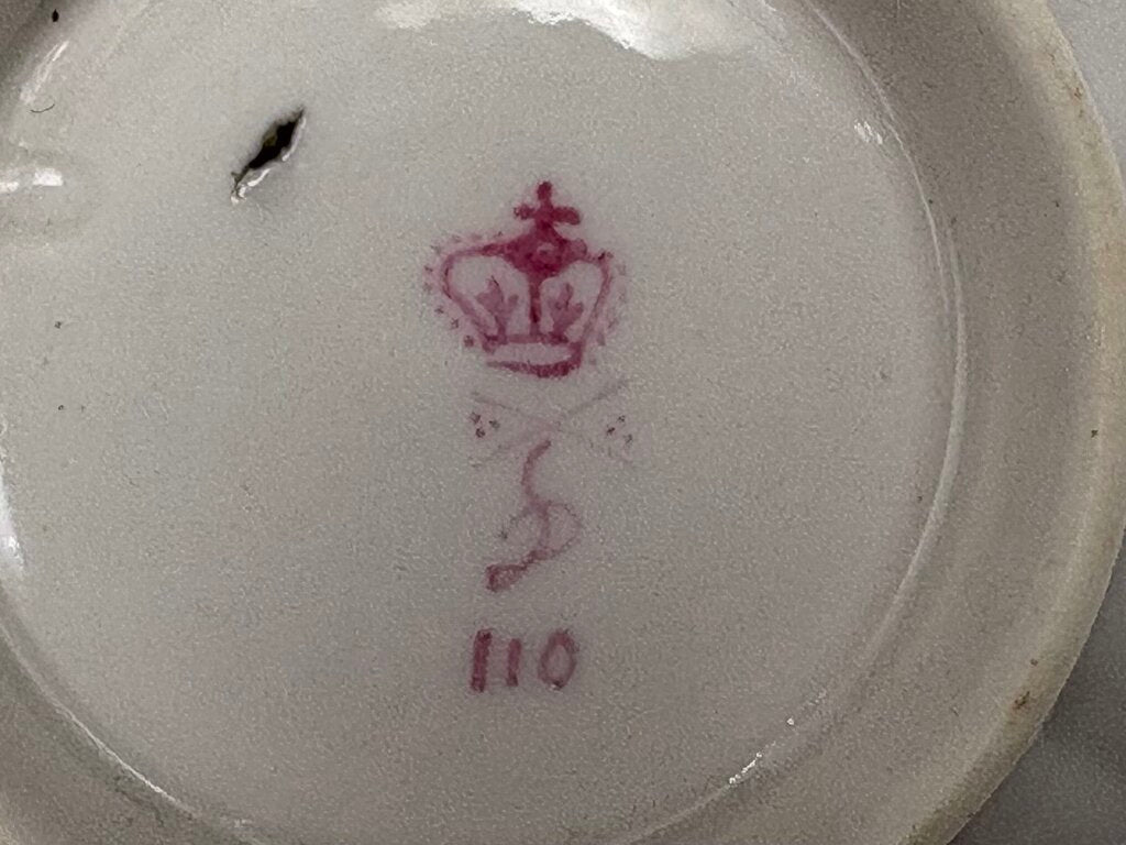 Late 18th C. Royal Crown Derby Fluted Blue Gilt Porcelain Tea Bowl