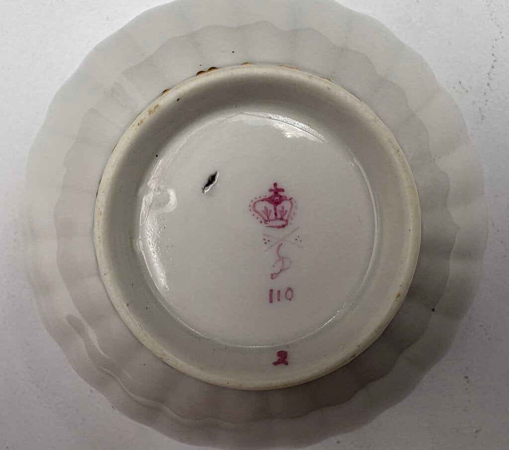 Late 18th C. Royal Crown Derby Fluted Blue Gilt Porcelain Tea Bowl