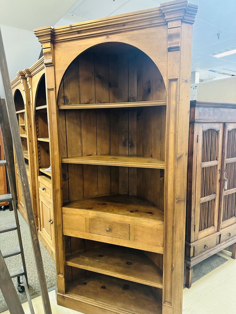 Pine Arched Corner Open Bookcase 39x15x90