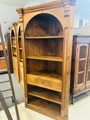 Pine Arched Corner Open Bookcase 39x15x90