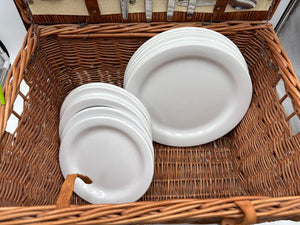 Picnic Outfits Optima Mfg. C. England Picnic Set (22Pcs)