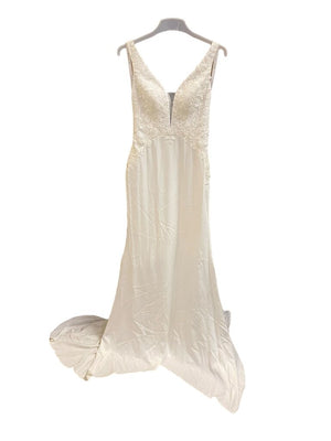Azazie Diamond White Bridal Dress NEW