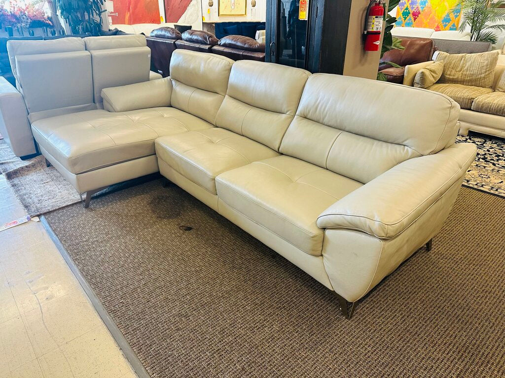 Brevin Leather Reclining Sectional Orig $2199 (104 X 61 X 39)