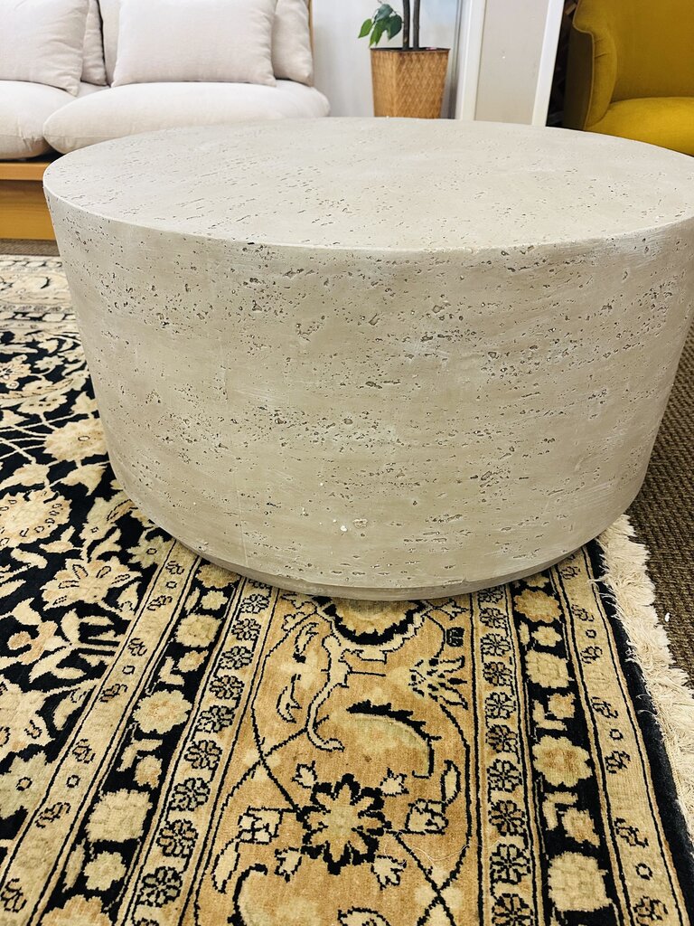 Vision Art Round Patio Coffee Table MSRP $999(36x18)