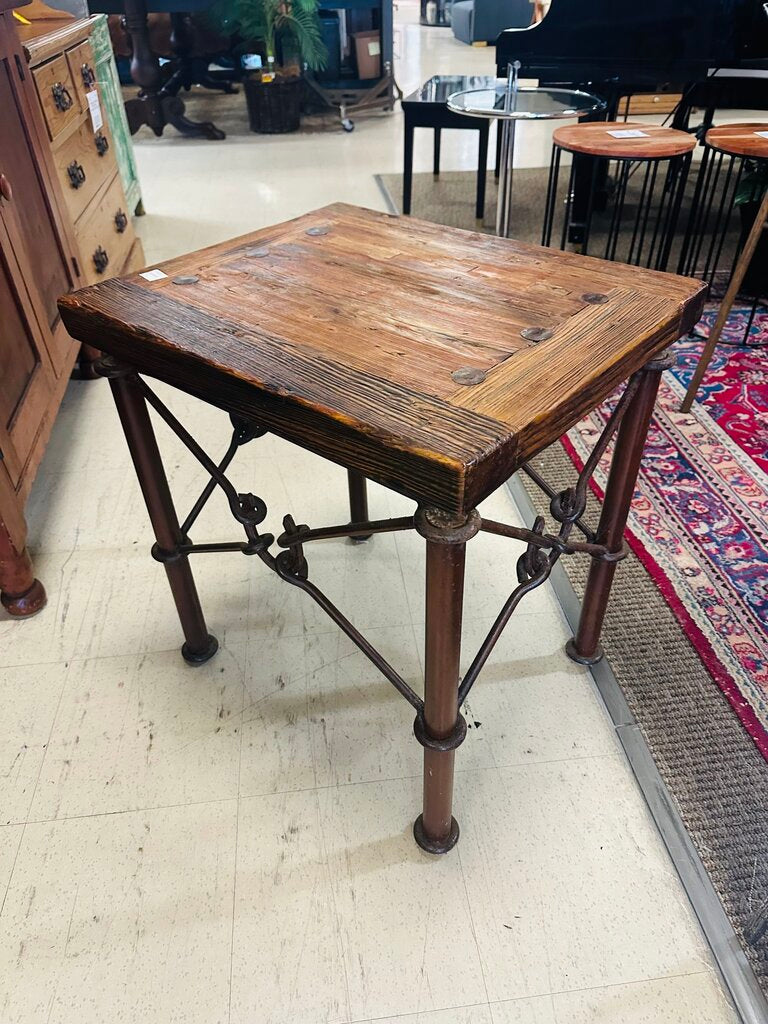 Rustic Barn-Wood Side Table 20x24x26