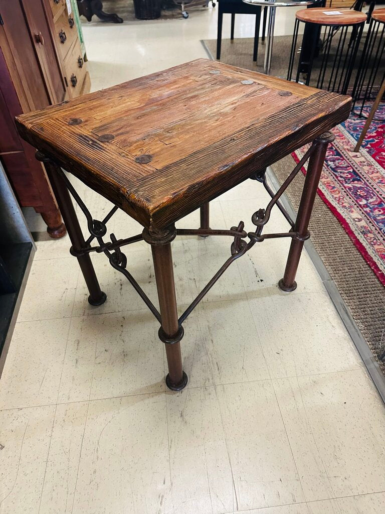 Rustic Barn-Wood Side Table 20x24x26