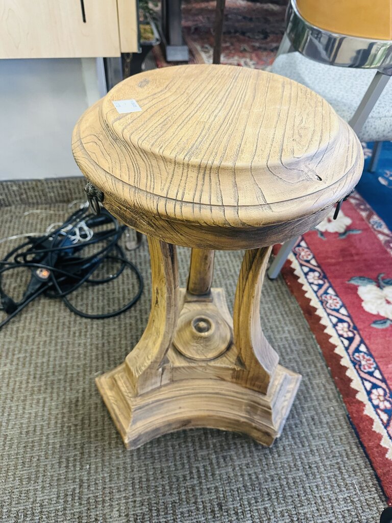 Restoration Hardware Lion's Head Side Table 13x25