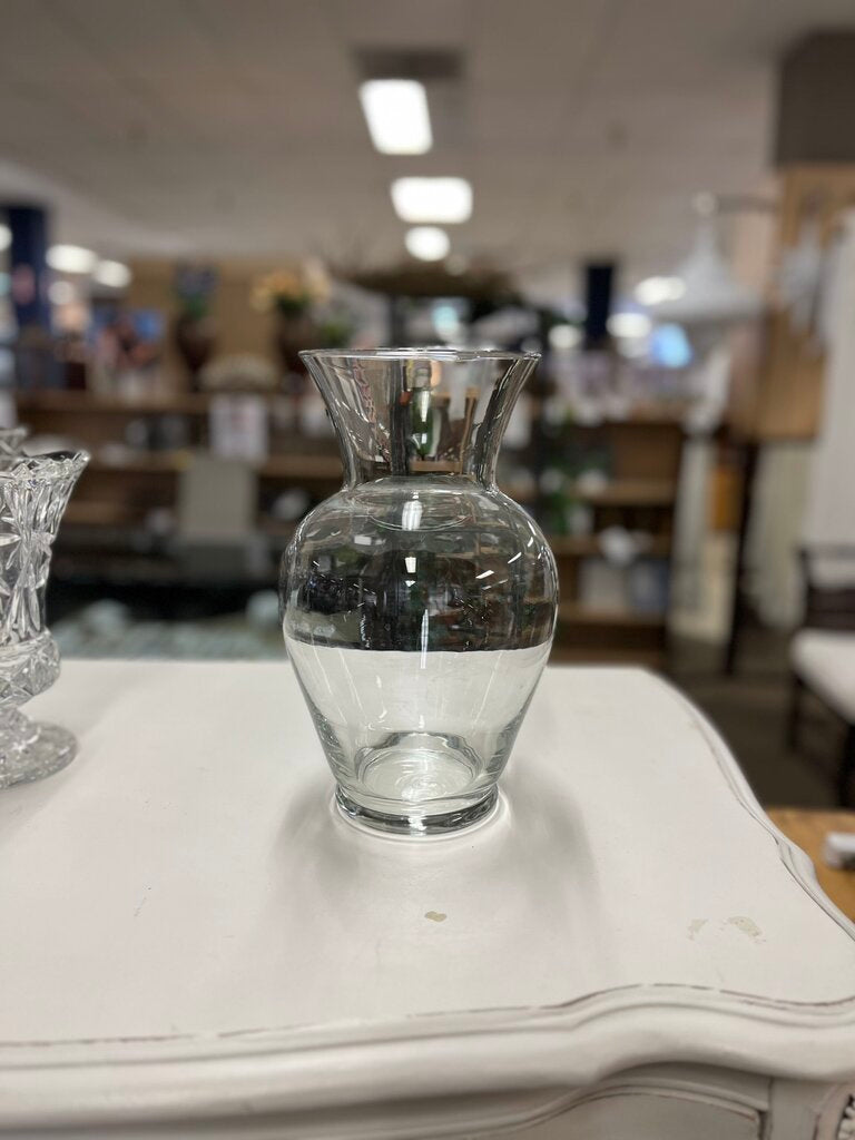 Small Clear Glass Vase 8 Inch