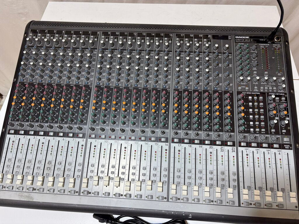 Mackie Onyx 24-4 Audio Mixing Console w/ Board Lamp
