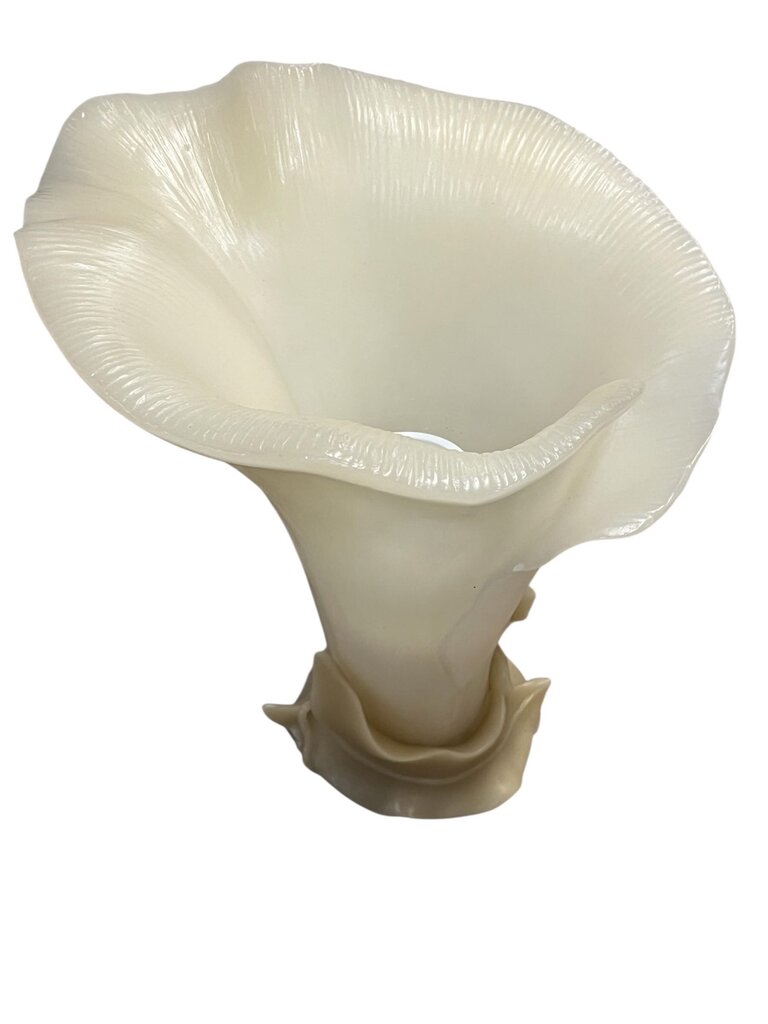 Point a la Ligne Calla Lily Decorative Candle 12x12