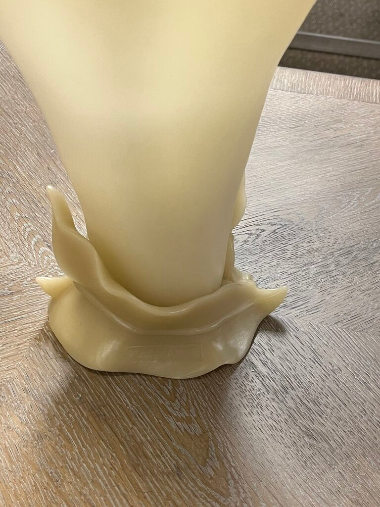 Point a la Ligne Calla Lily Decorative Candle 12x12
