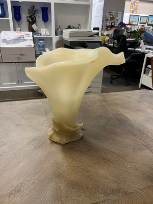 Point a la Ligne Calla Lily Decorative Candle 12x12