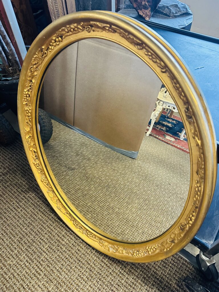 Victorian Gilt Oval Mirror 27x34