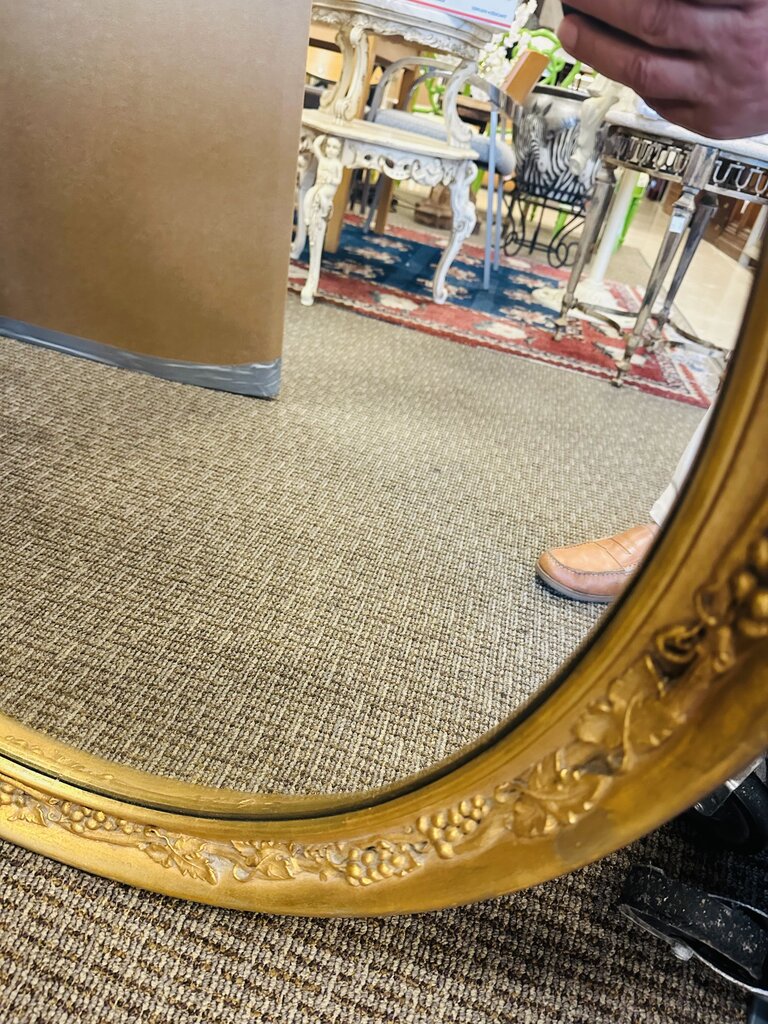 Victorian Gilt Oval Mirror 27x34