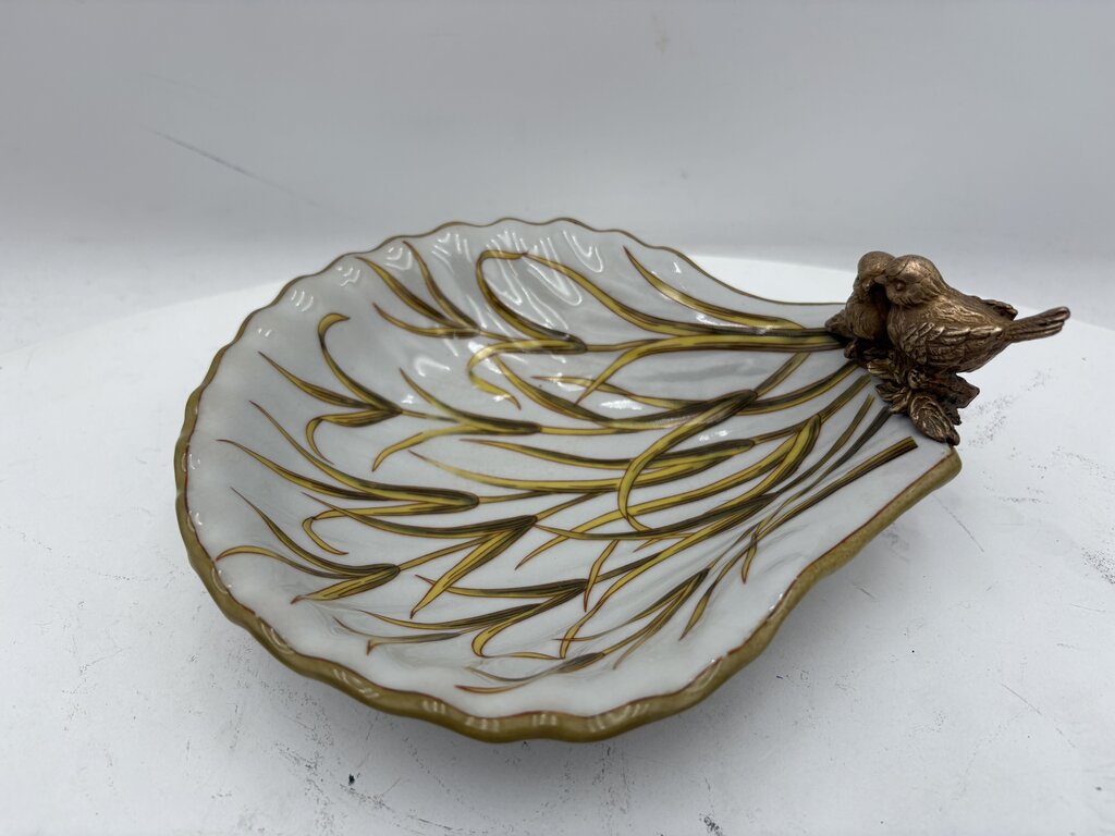 Chinese Export Decorative Porcelain Dish Scalloped Edge Shell & 2 Brass Birds