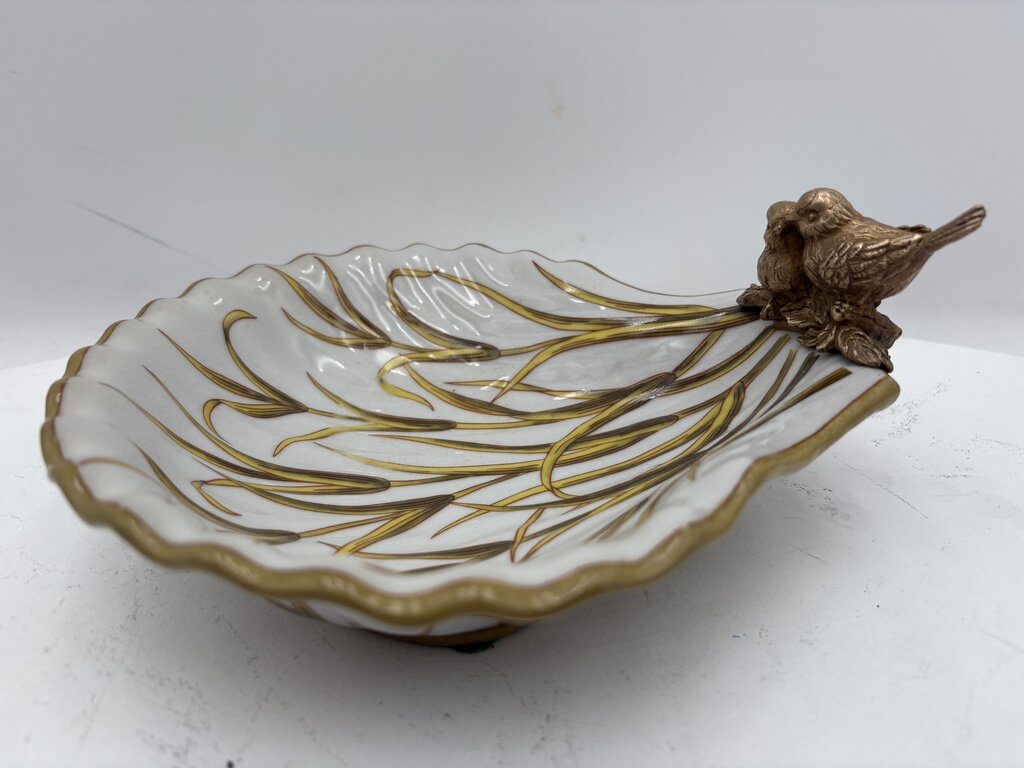 Chinese Export Decorative Porcelain Dish Scalloped Edge Shell & 2 Brass Birds