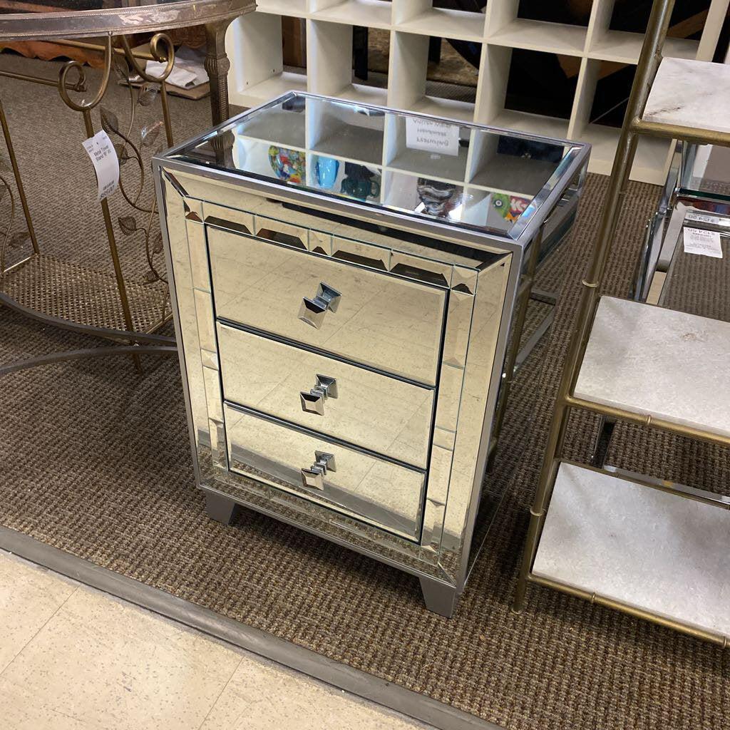 Mirrored Nightstand 19x13.5x27