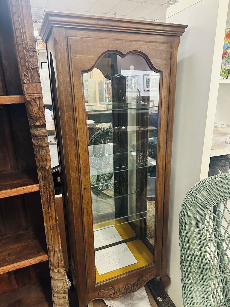 Hekman Curio Cabinet / Doll Hutch 14x27x67