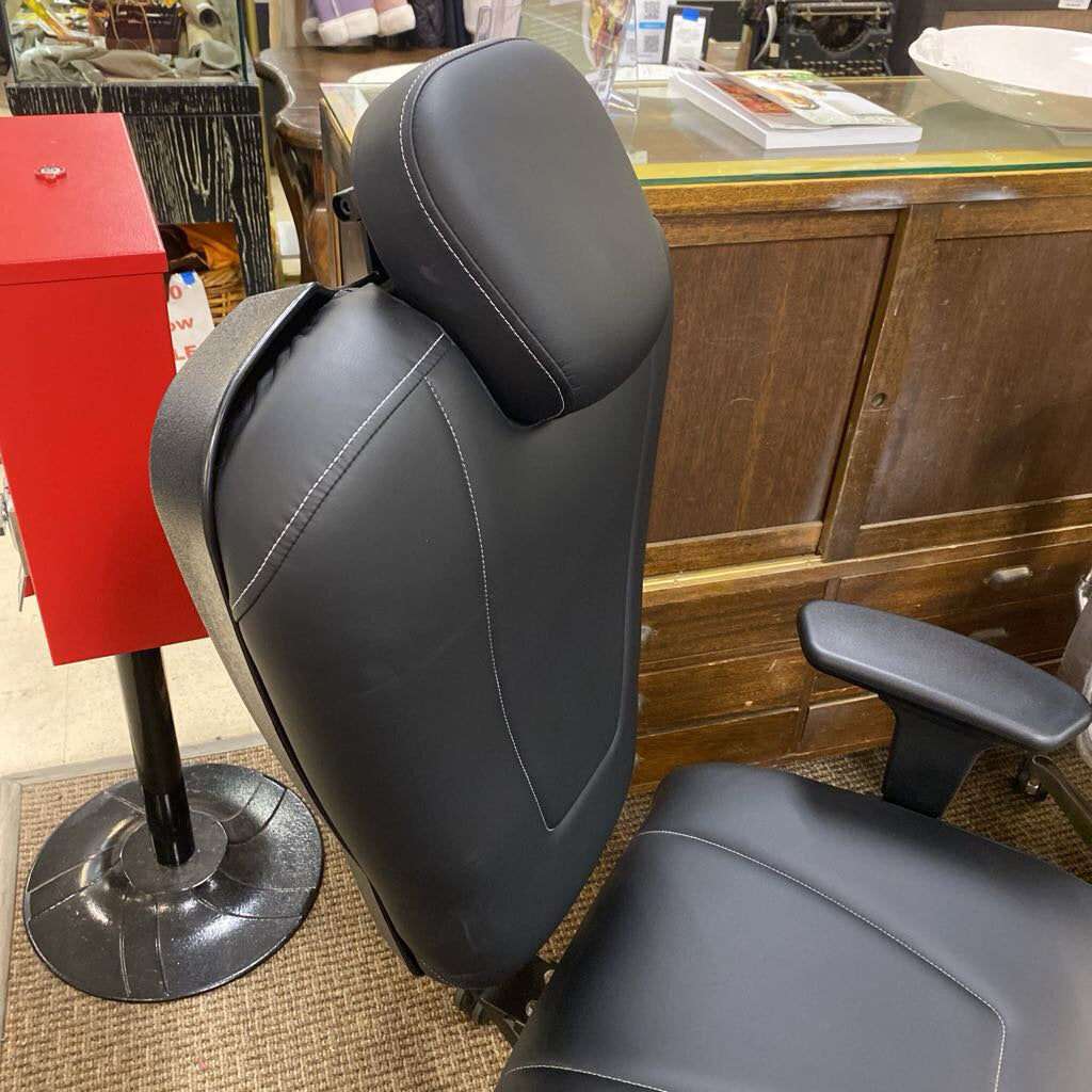 Concept Seating Rolling Office Chair Model 3120 Orig. $2,495