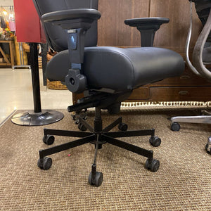 Concept Seating Rolling Office Chair Model 3120 Orig. $2,495