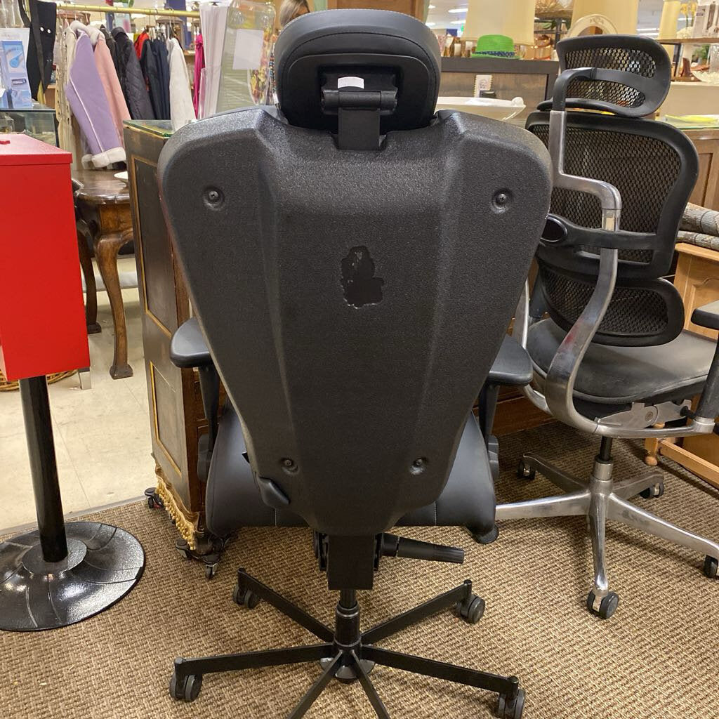 Concept Seating Rolling Office Chair Model 3120 Orig. $2,495