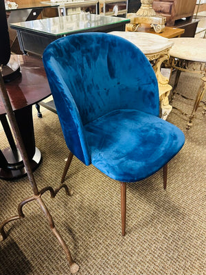 EdgeMod Blue Velvet Chair