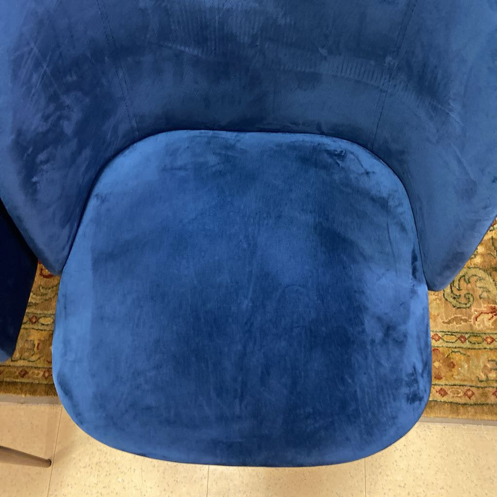 EdgeMod Blue Velvet Chair