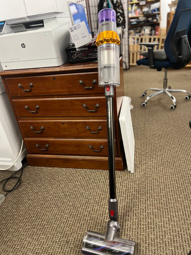 Dyson v15 Detect Absolute Vacuum & Attachments