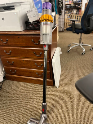 Dyson v15 Detect Absolute Vacuum & Attachments