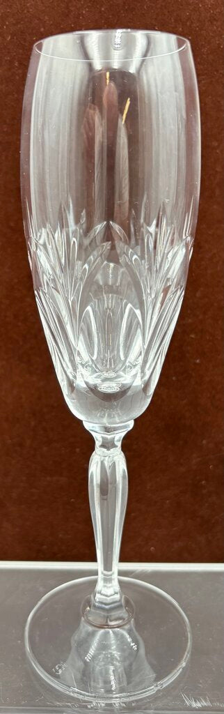 Spiegelau Cut Crystal Begonia Thumbprint Pattern Champagne Flute 8.3"