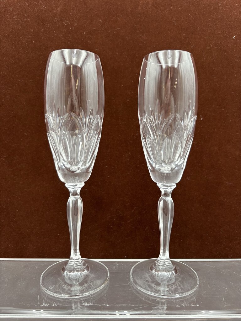 Spiegelau Cut Crystal Begonia Thumbprint Pattern Champagne Flute 8.3"