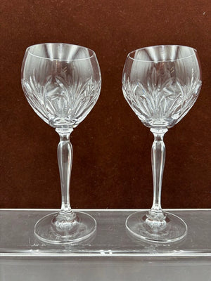 Spiegelau Cut Crystal Begonia Thumbprint Pattern Wine Glass 7.25"