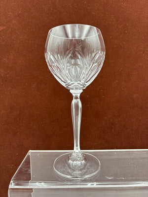Spiegelau Cut Crystal Begonia Thumbprint Pattern Wine Glass 7.25"