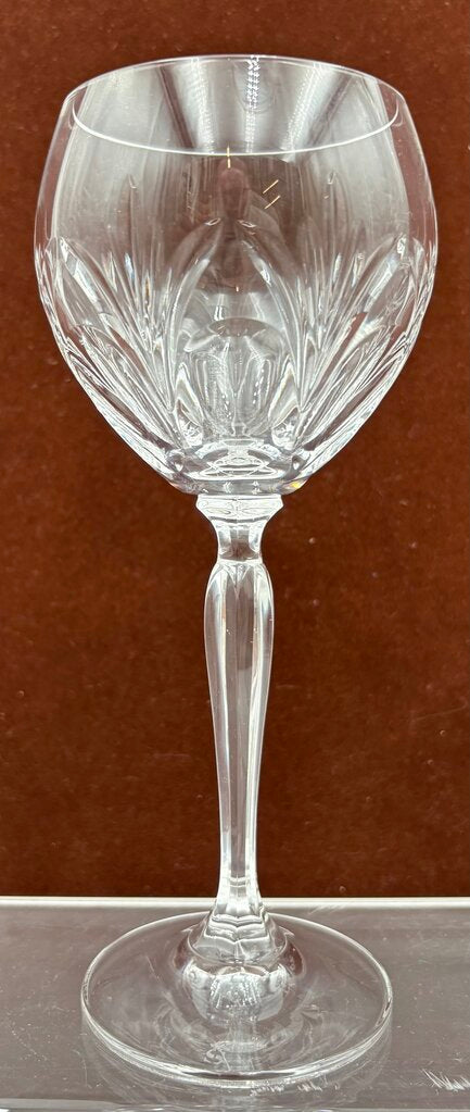 Spiegelau Cut Crystal Begonia Thumbprint Pattern Wine Glass 7.25"