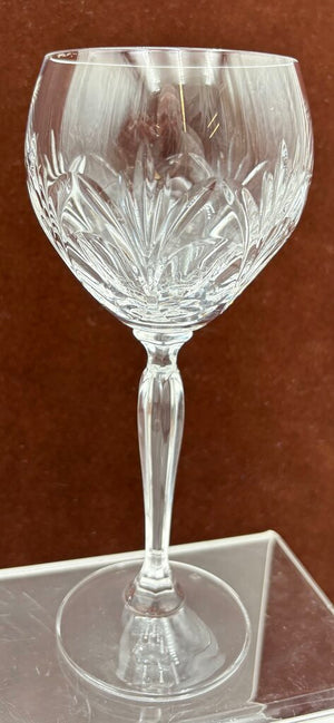 Spiegelau Cut Crystal Begonia Thumbprint Pattern Wine Glass 7.25"