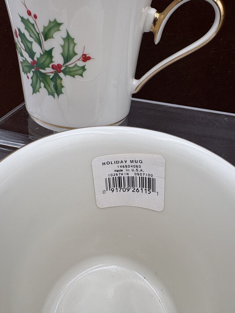 Lenox Holiday Dimensions Collection Gold Trim Holly Leaf Coffee Cups 10oz (4Pcs)