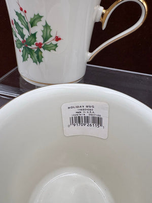 Lenox Holiday Dimensions Collection Gold Trim Holly Leaf Coffee Cups 10oz (4Pcs)