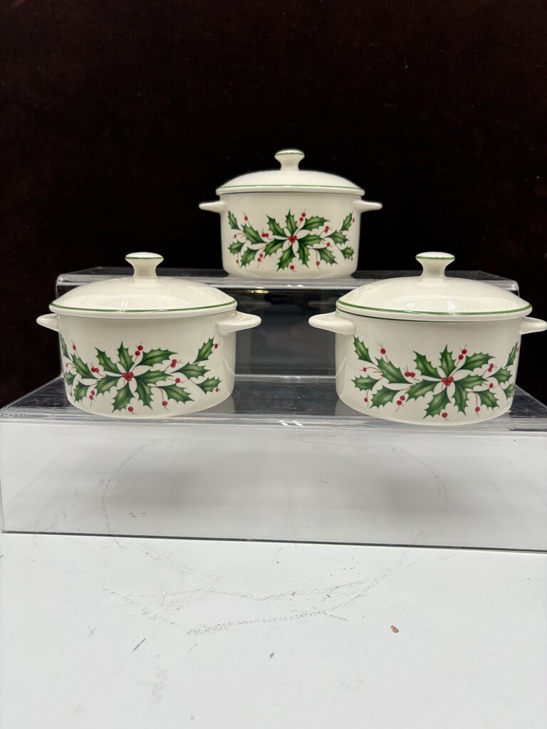 Lenox Holiday American by Design Green Trim Holly Leaf Lidded Mini Casserole Dish 11oz (2Pcs)