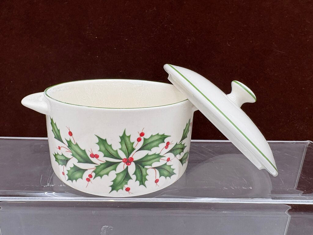 Lenox Holiday American by Design Green Trim Holly Leaf Lidded Mini Casserole Dish 11oz (2Pcs)