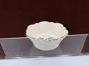 Lenox Holiday American by Design Gold Trim Round Fluted Scalloped Edge "Love" Candy Dish