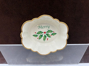 Lenox Holiday American by Design Gold Trim Oval Fluted Scalloped Edge "Merry" Candy Dish