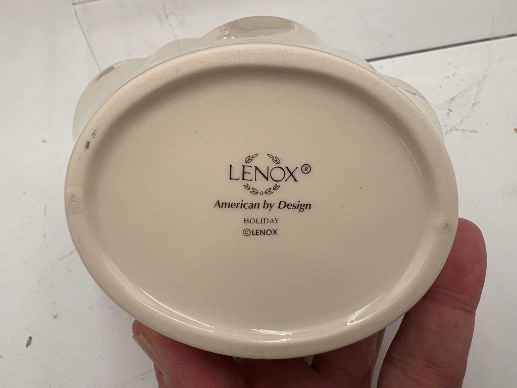 Lenox Holiday American by Design Gold Trim Oval Fluted Scalloped Edge "Merry" Candy Dish