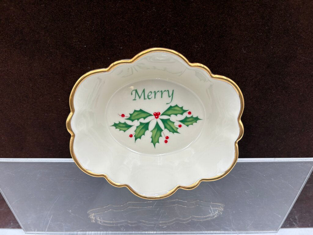 Lenox Holiday American by Design Gold Trim Oval Fluted Scalloped Edge "Merry" Candy Dish